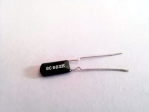 CAPACITOR CERAMICO 6.8 nF 6800 pF 0.0068/100V